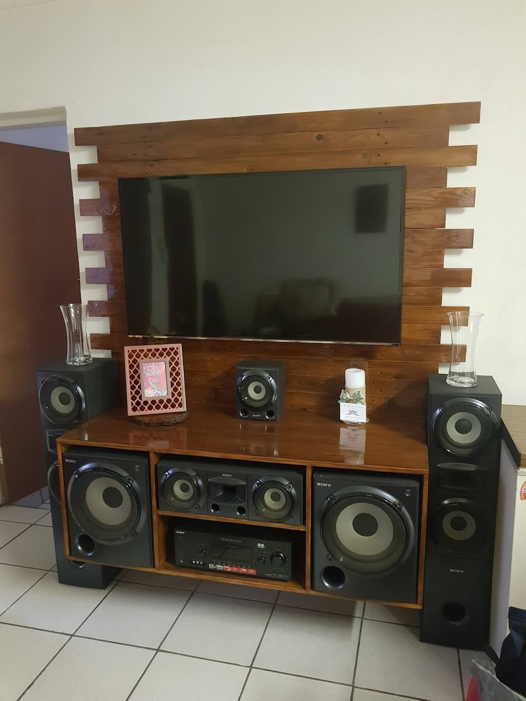 TV wall mounted by Klusjes home maintenance Edgemead